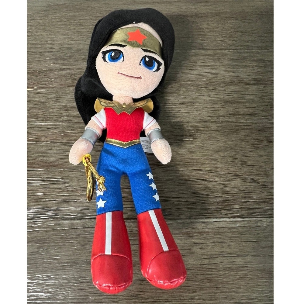 Mattel DC Super Hero Girls Wonder Woman Plush Stuffed Animal Toy 2016 DWH56